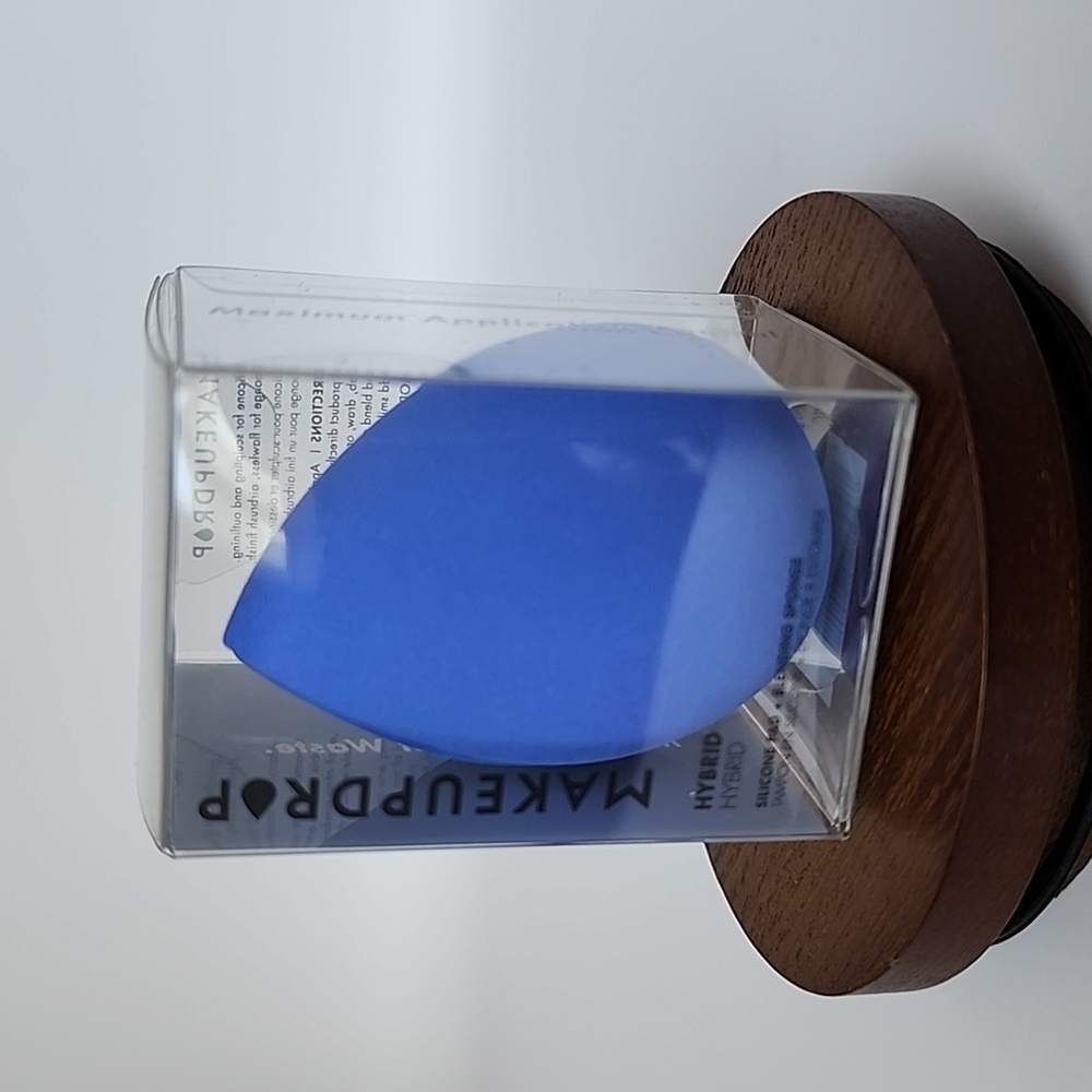 Blue Makeup Drop Hybrid - Silicone Pad & Blending Sponge
